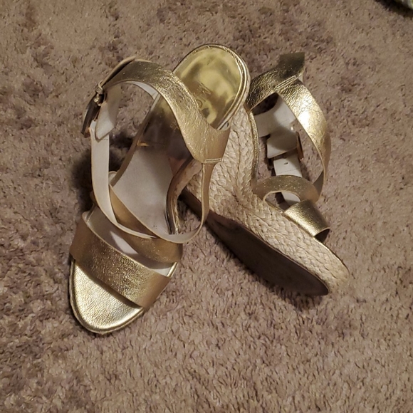 Michael Kors Wedges - Picture 3 of 3